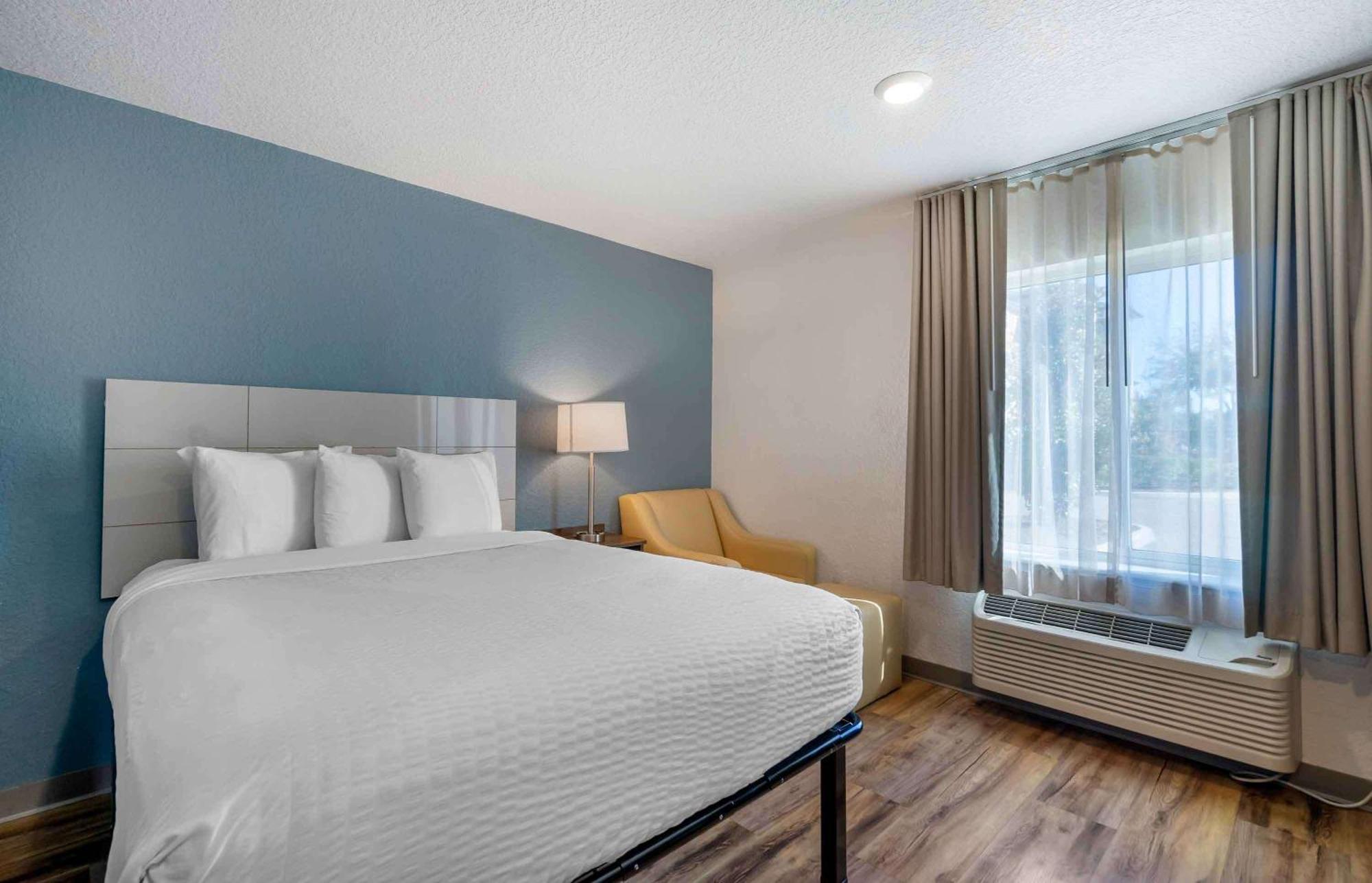 Extended Stay America Select Suites - Tampa - Brandon - East Heartland Eksteriør bilde