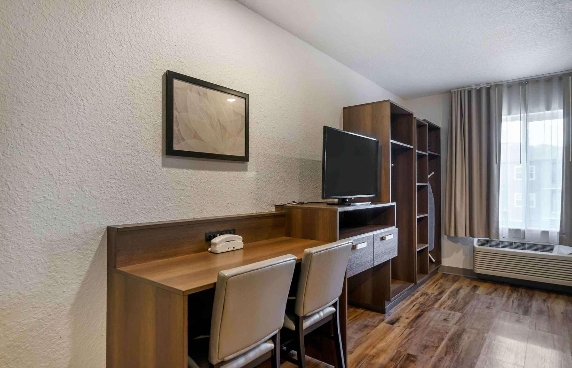 Extended Stay America Select Suites - Tampa - Brandon - East Heartland Eksteriør bilde